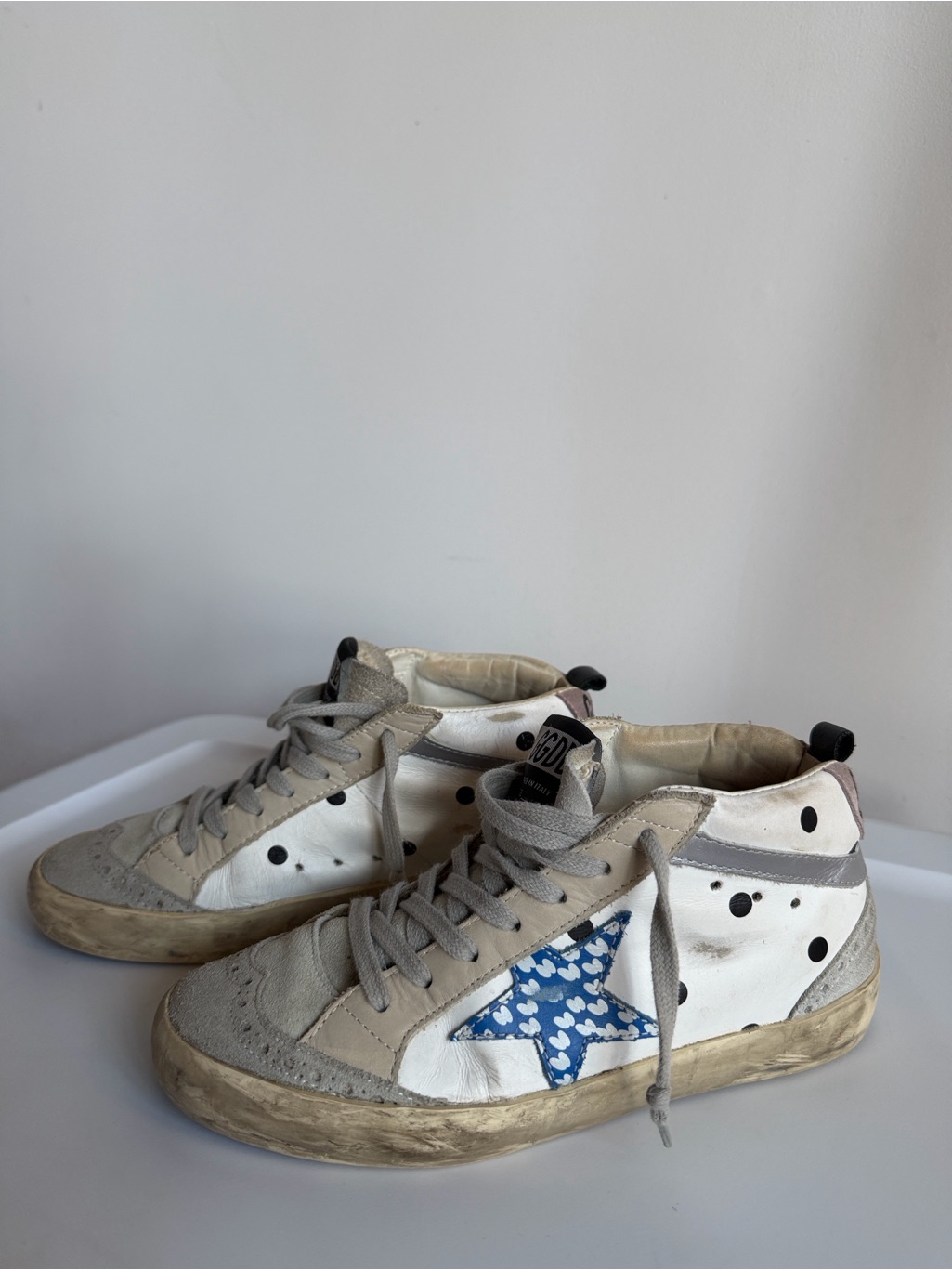 Golden Goose Mid Star Sneakers In Very Good Condition!! Almost New